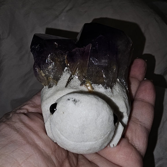 Amethyst 🐢Turtle! 365 grams, 9 x 9 cm (approx.) from head to end of Amethyst🐢 - Picture 13 of 17